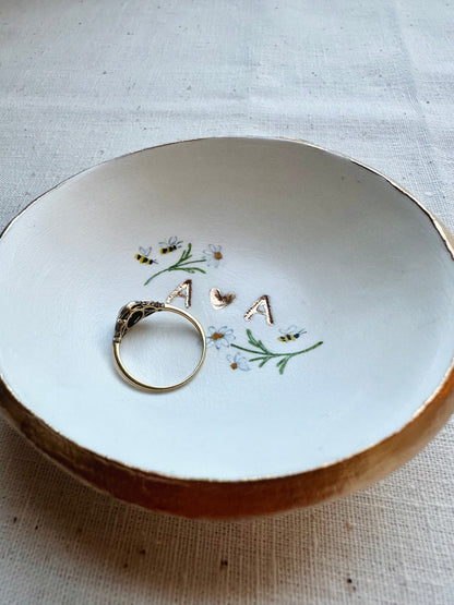 Personalized Ring Dish | Bumblebees + Daisies