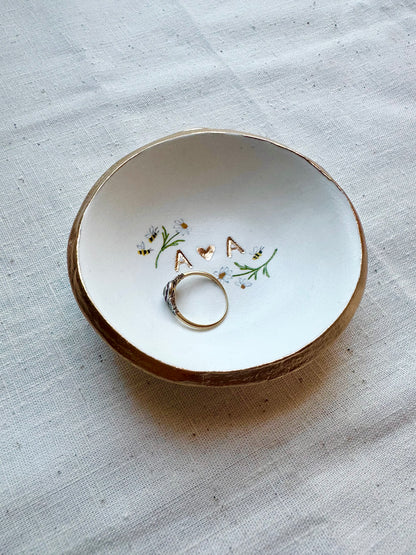 Personalized Ring Dish | Bumblebees + Daisies