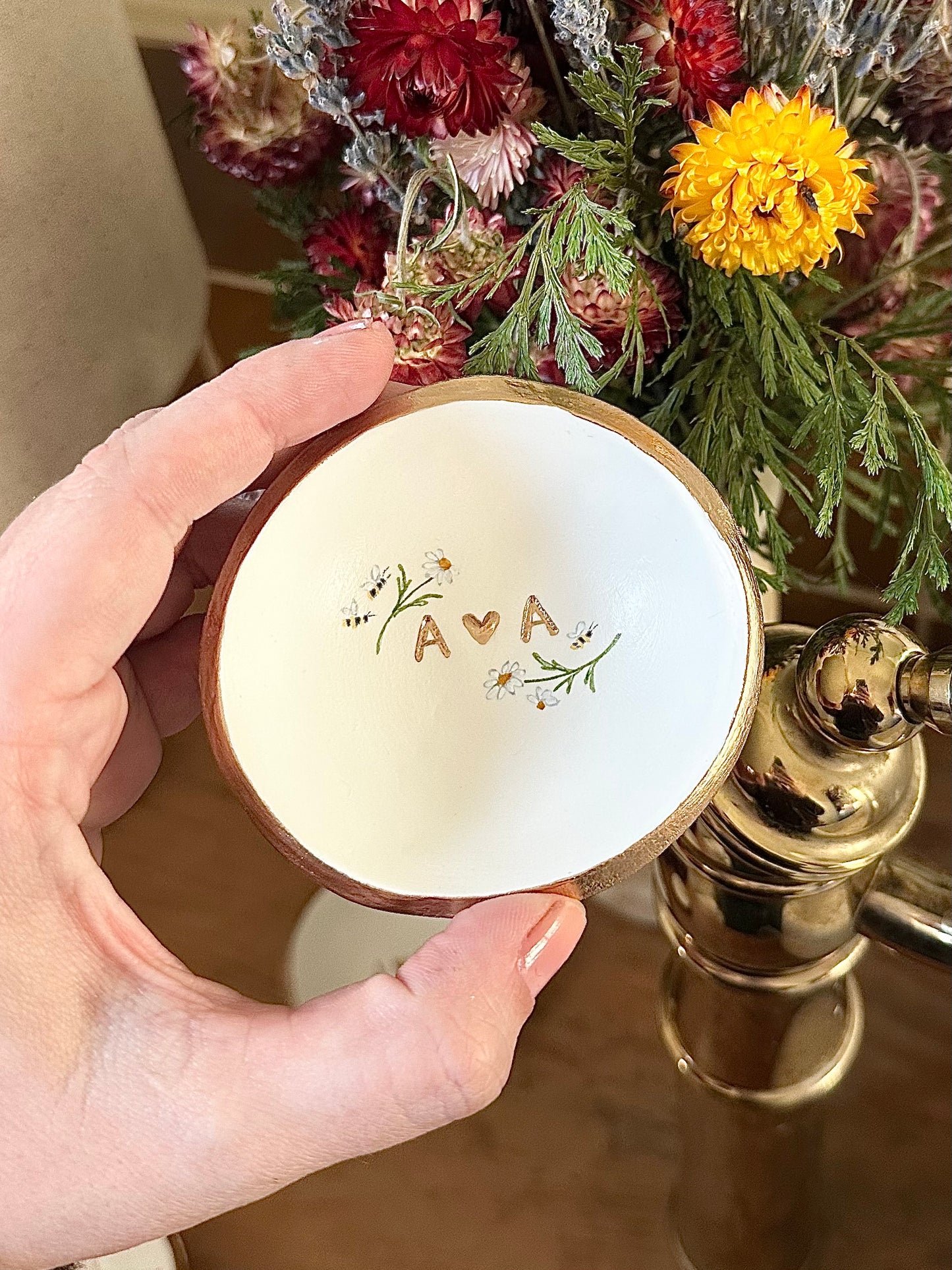Personalized Ring Dish | Bumblebees + Daisies